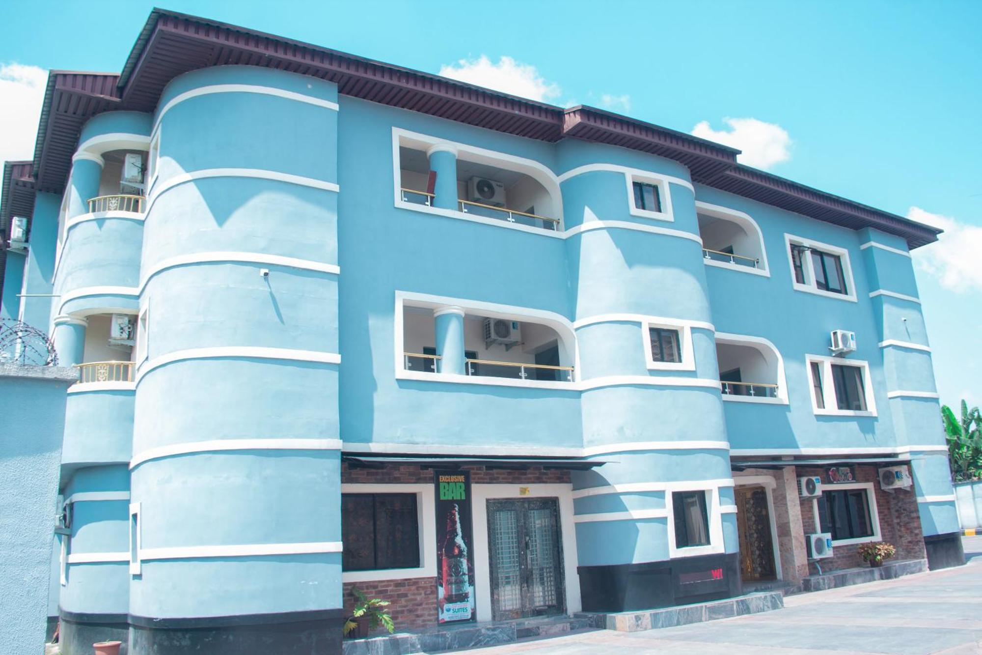 Kay Luxury Suites Uyo Exterior photo